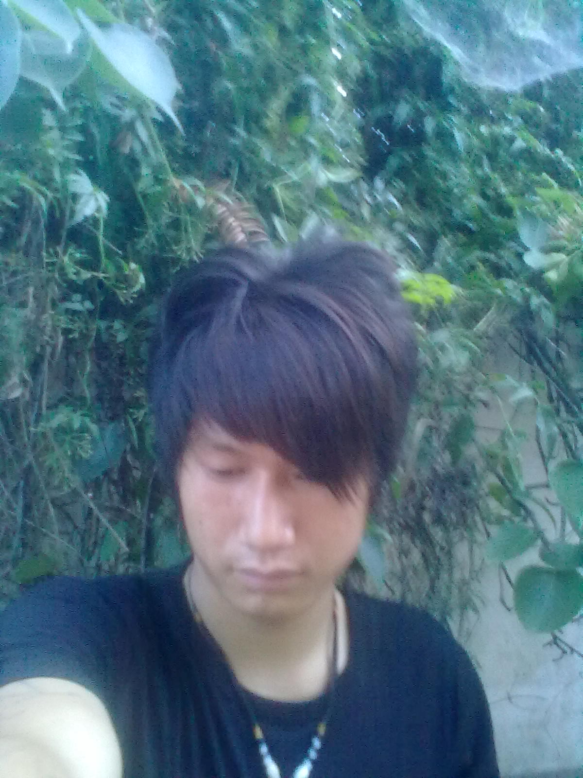 90后小男生呵呵
