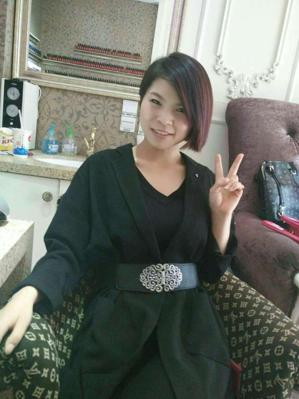 30岁未婚女征婚照片(id:93823056)_云南昆明征婚交友