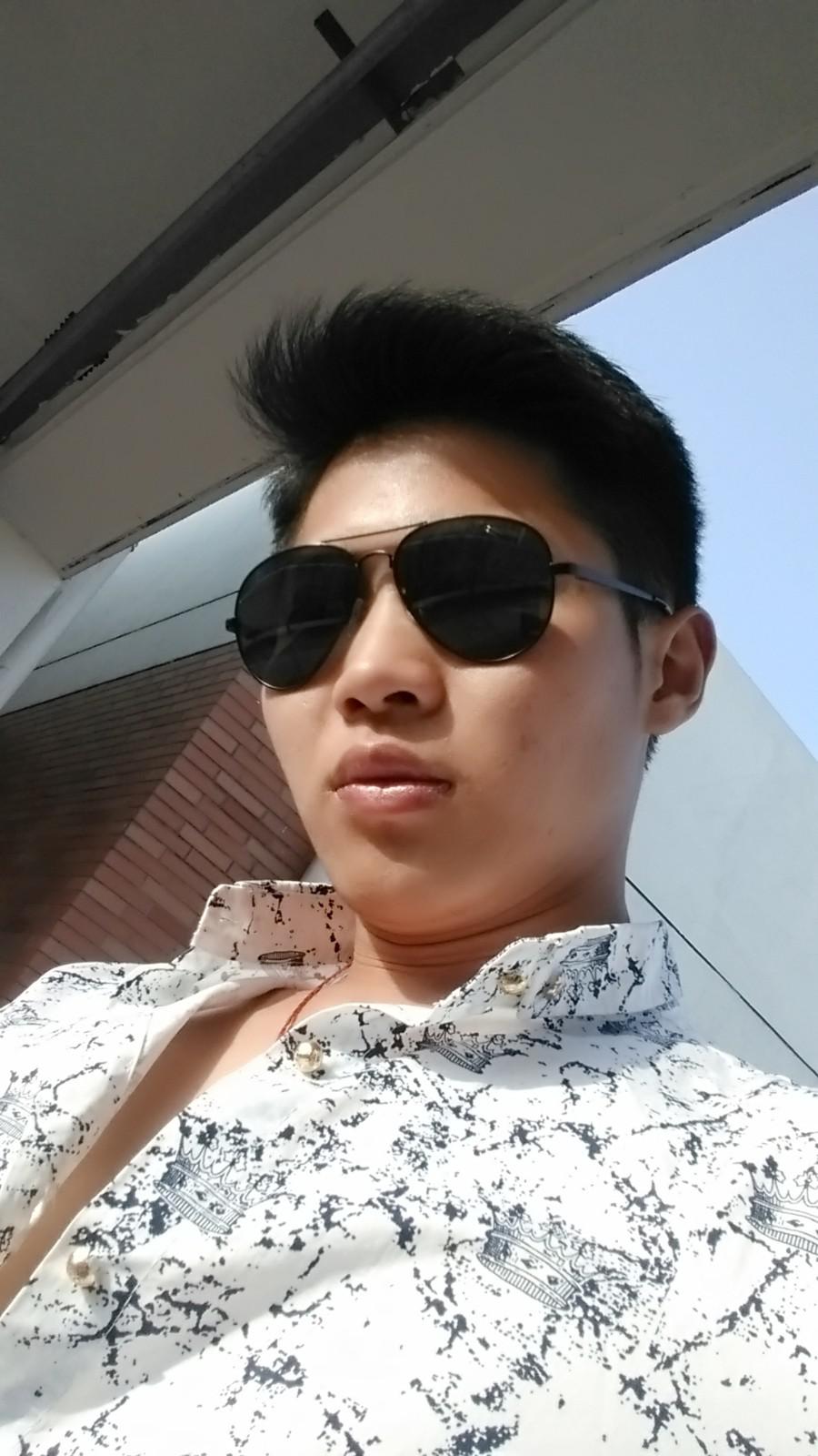 24岁未婚男征婚照片(id:94167756)_安徽合肥征婚交友