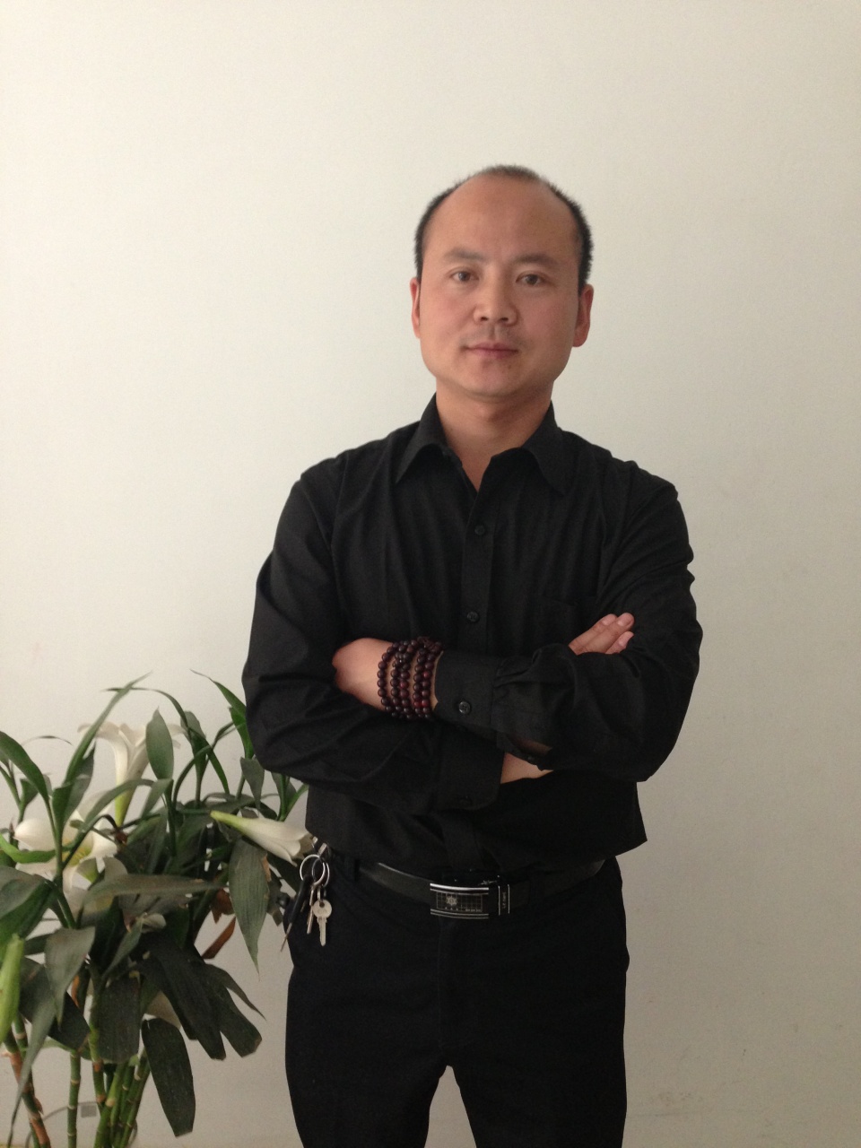 40岁离异男征婚照片(id:54596586)_新疆巴音郭楞征婚交友_珍爱网