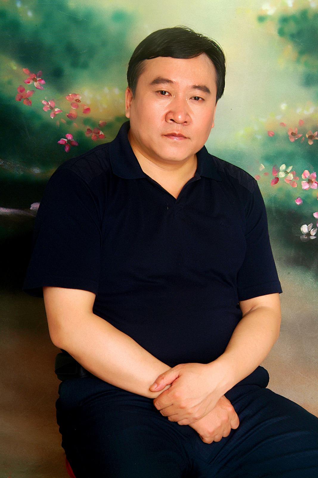 中国60岁男人大照片图片