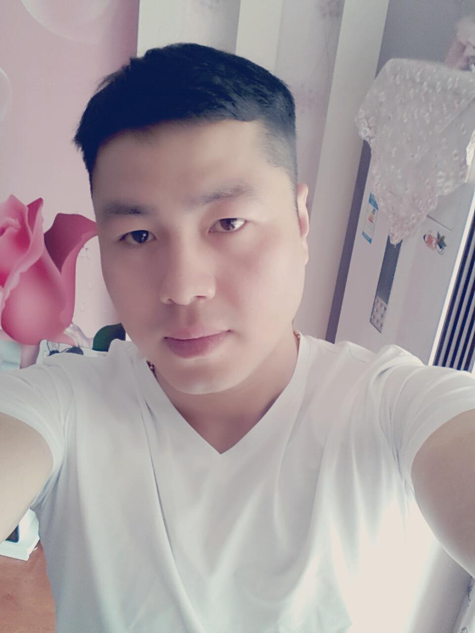 35岁未婚男征婚照片(id:65758194)_北京征婚交友_珍爱网