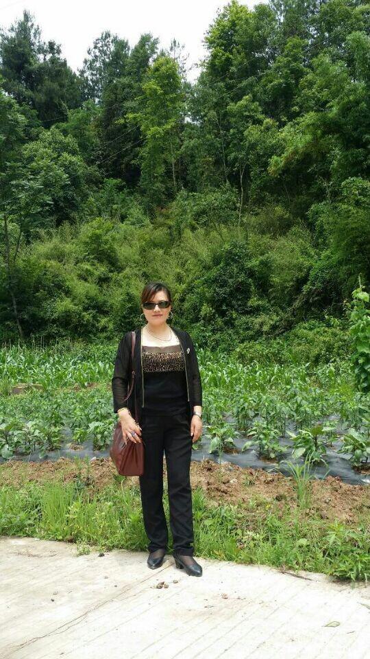 48岁离异女征婚照片(id:71613714)_重庆征婚交友_珍爱网