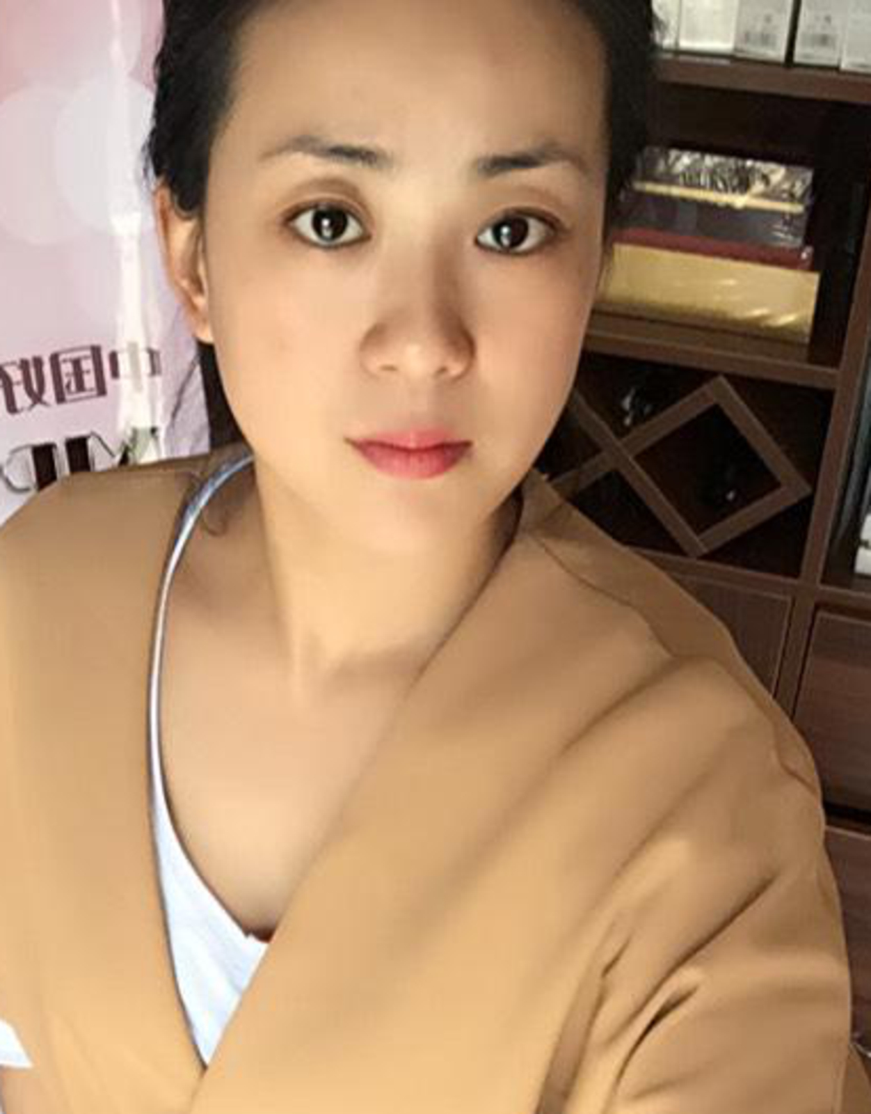 33岁离异女征婚照片(id:83037552)_内蒙古巴彦淖尔征婚交友_珍爱网