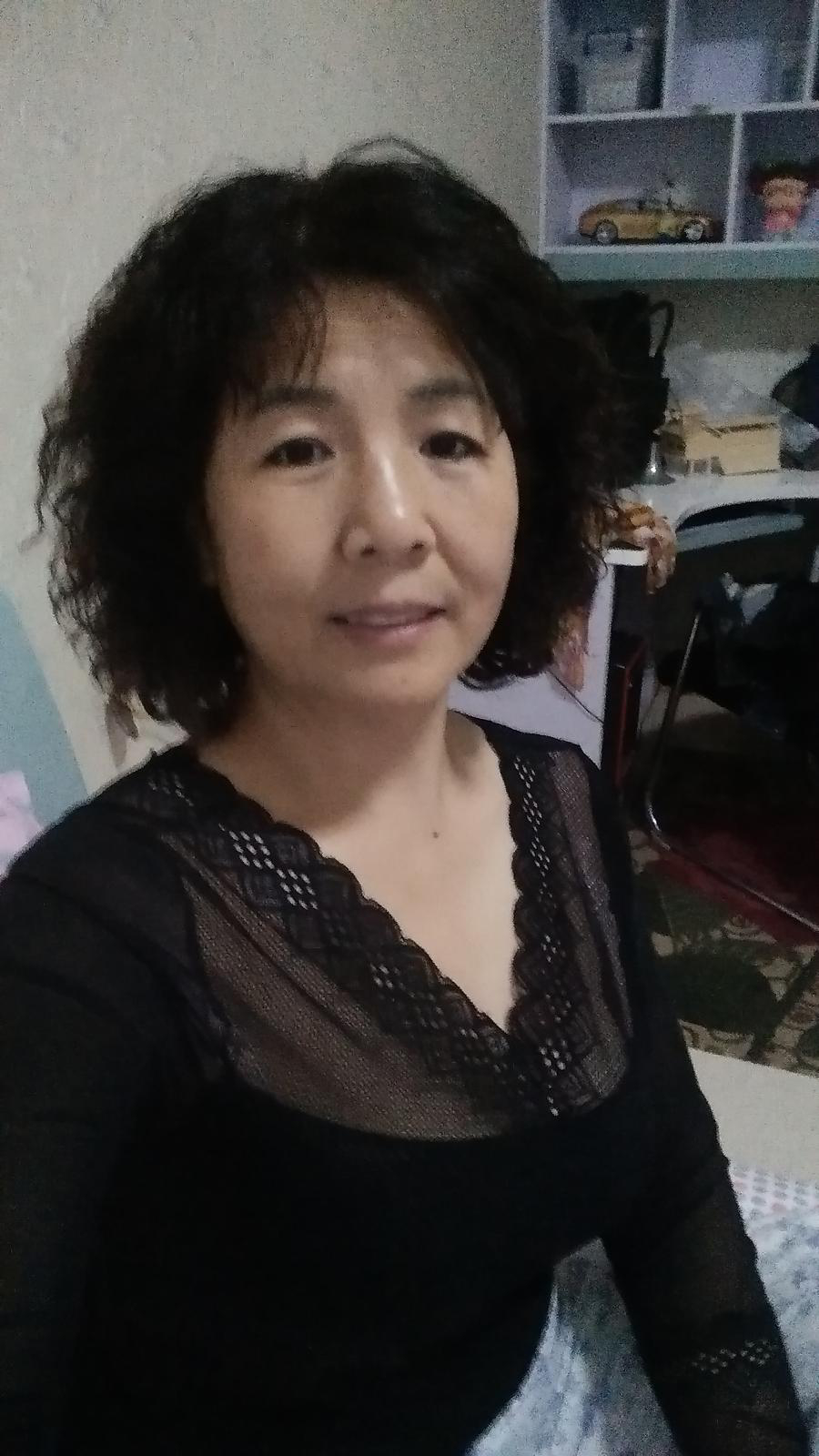 49岁女人征婚图片