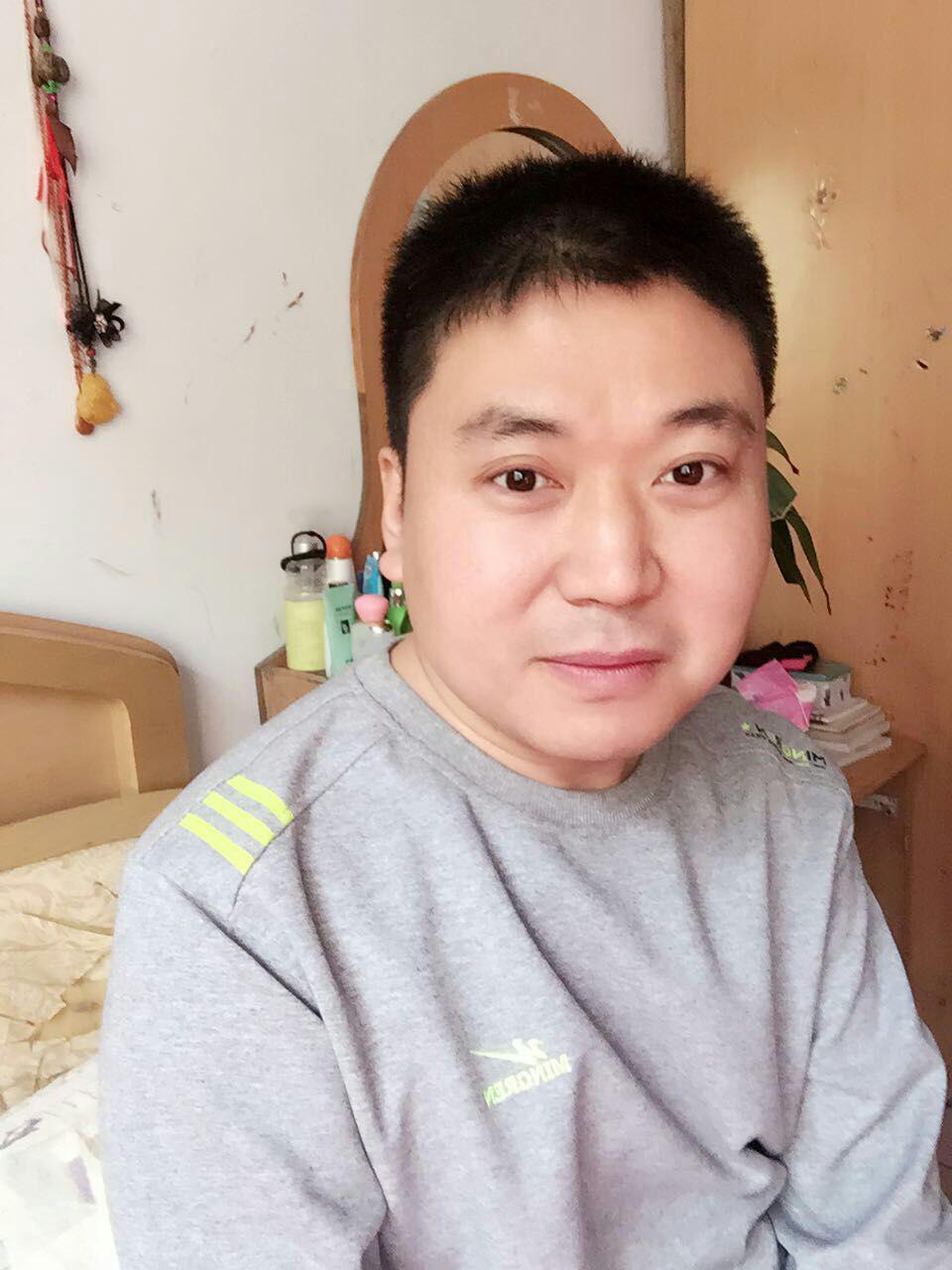 40岁离异男征婚照片(id:91067958)_河北邯郸征婚交友_珍爱网