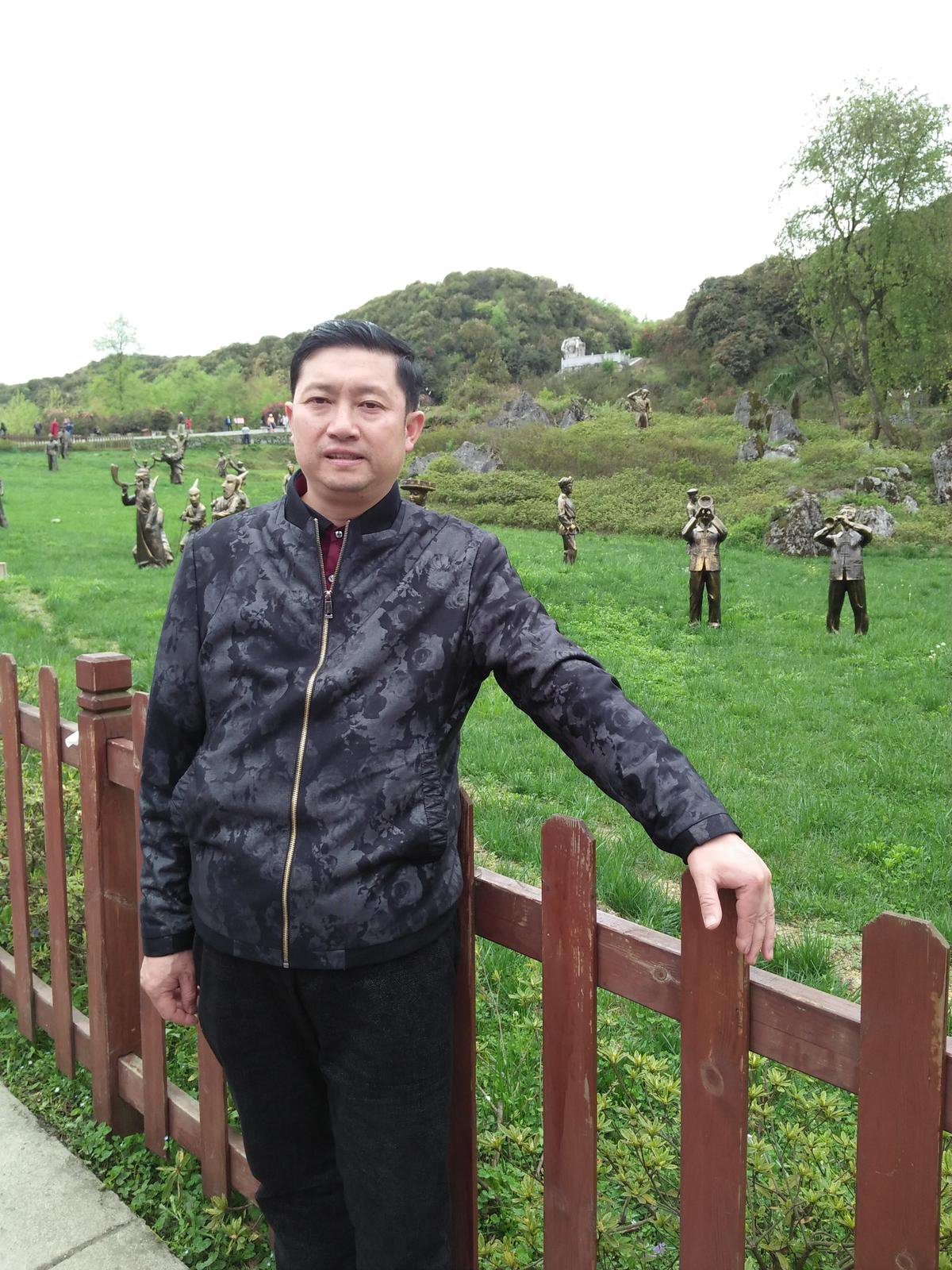 44岁未婚男征婚照片(id:91329078)_贵州黔南布依族苗族自治州征婚交友