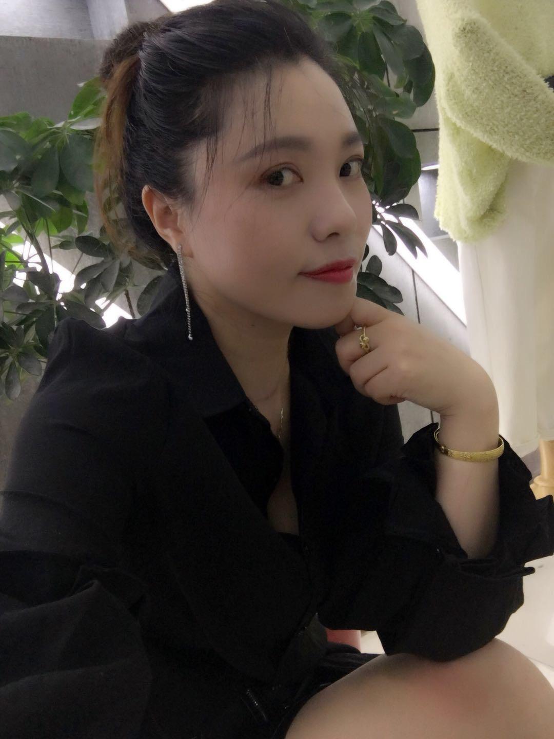 40岁离异女征婚照片(id:94711458)_江苏宿迁征婚交友_珍爱网