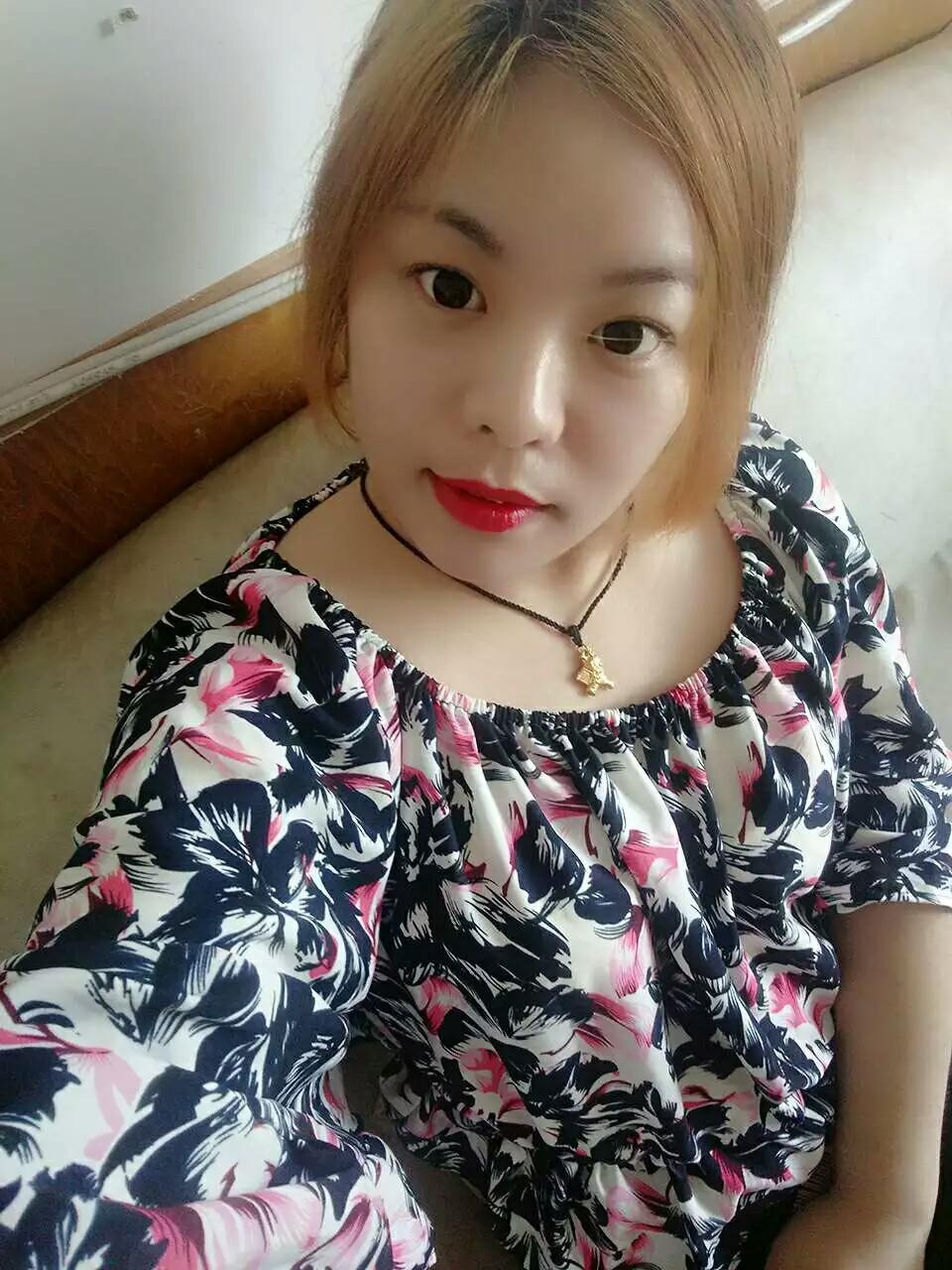 30岁离异女征婚照片(id:95404974)