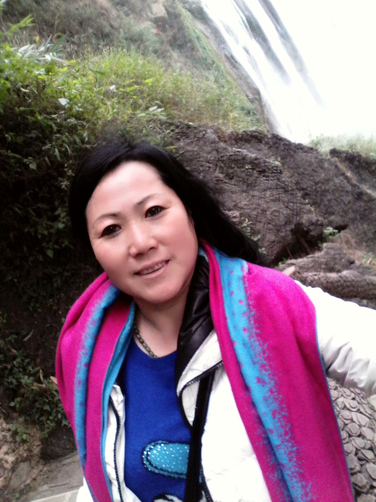 49岁离异女征婚照片(id:98970150)_北京征婚交友_珍爱网