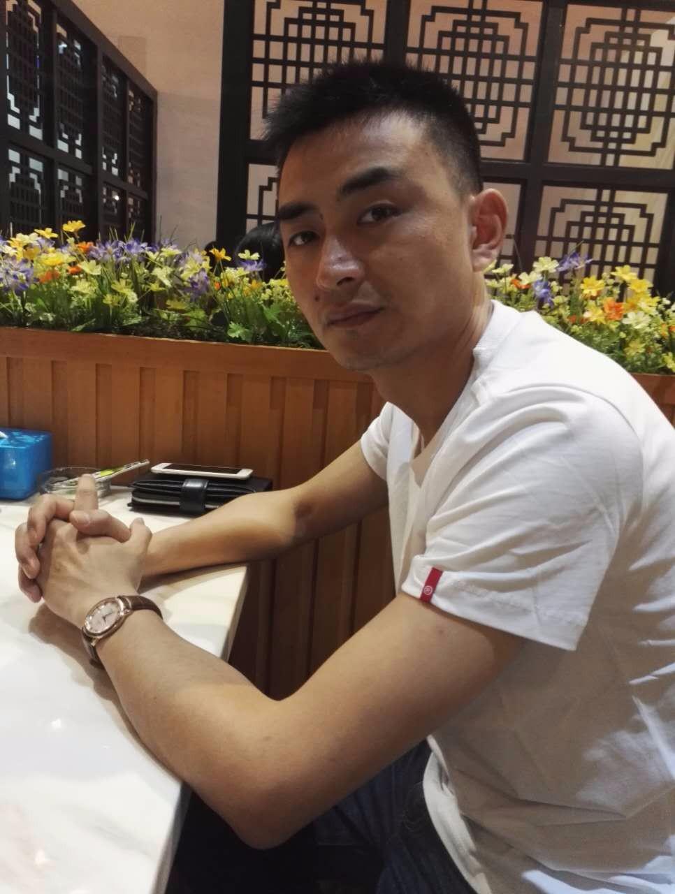 会员105105024照片