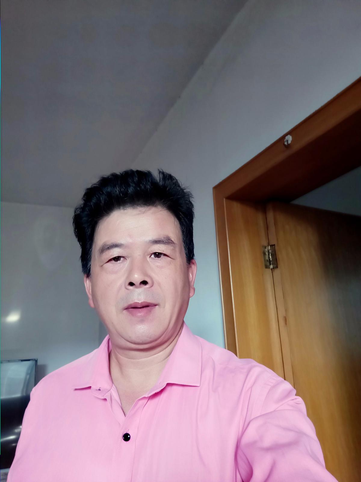 50岁离异男征婚照片(id:107097084)_山东泰安征婚交友_珍爱网