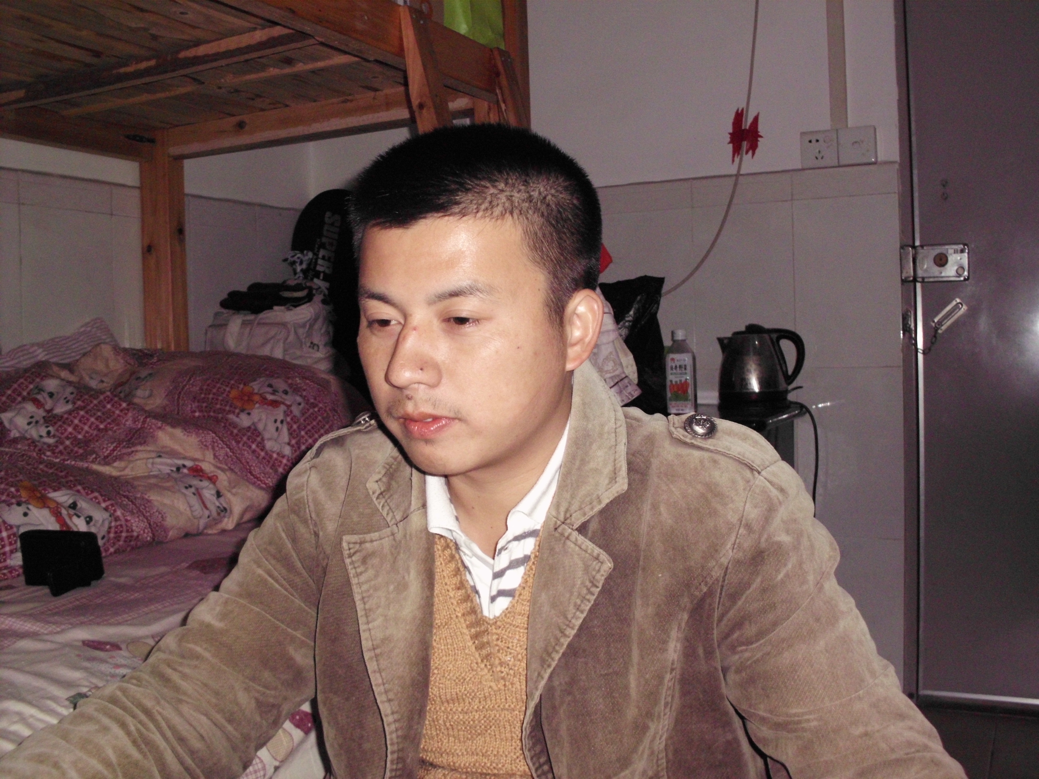 32岁未婚男征婚照片(id:33641184)_广东佛山征婚交友_珍爱网